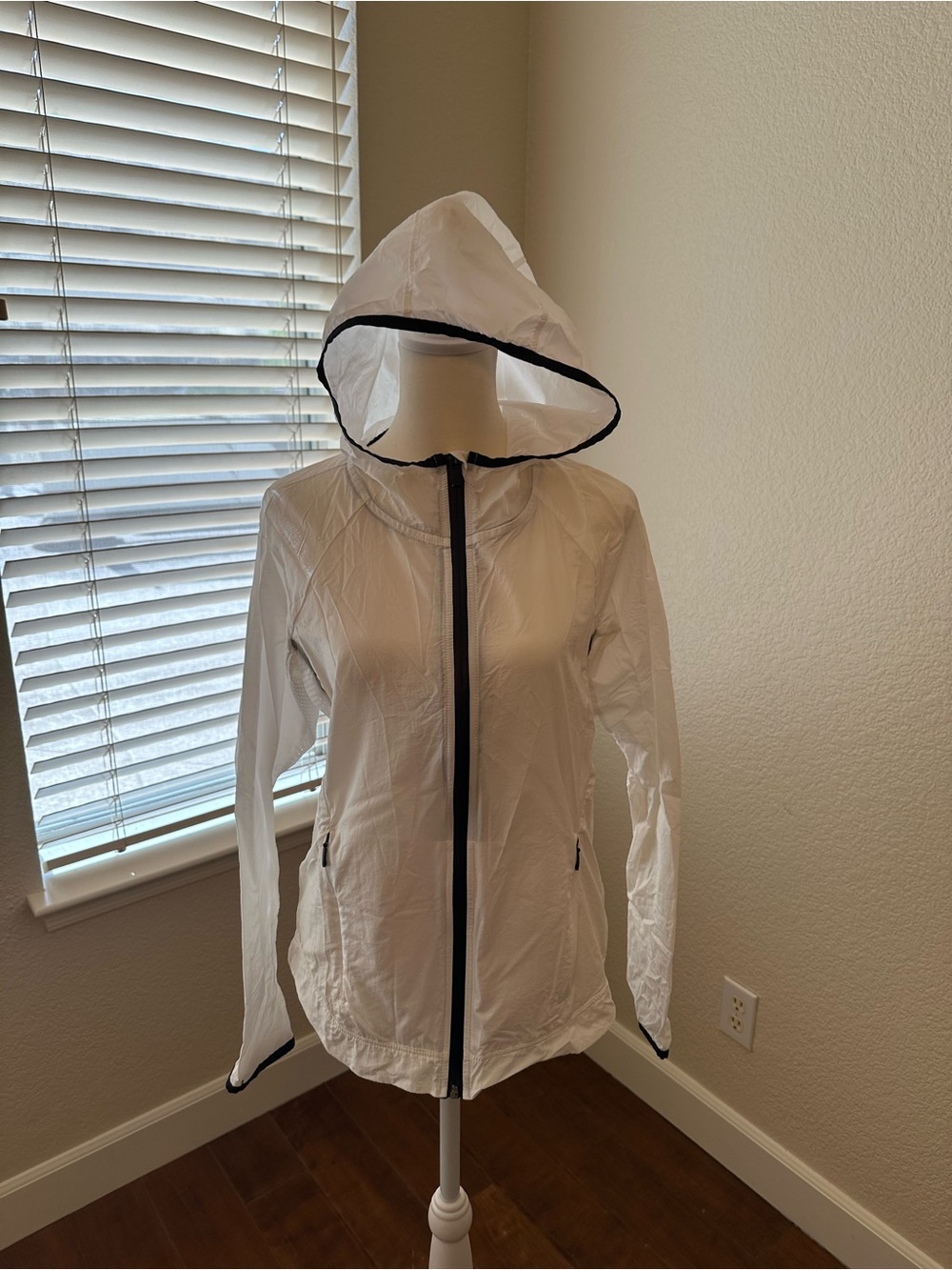 Athleta Nylon Jacket - Picture 2 of 8